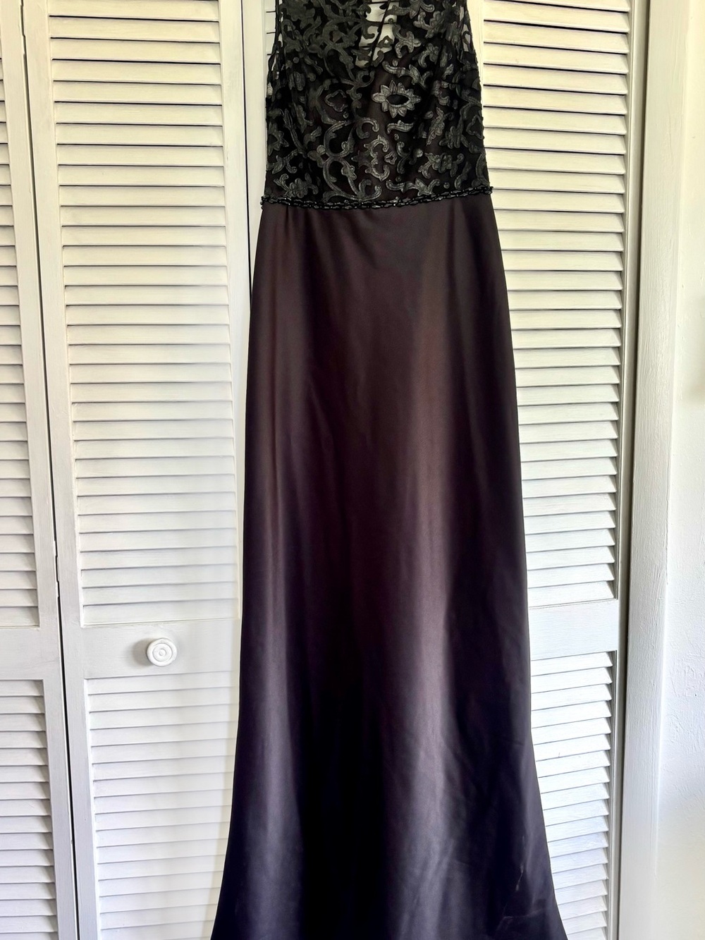 Sara Emanuel Satin Ethereal Alluring Gown Women's Size 4 Quiet Luxury Whimsigoth
